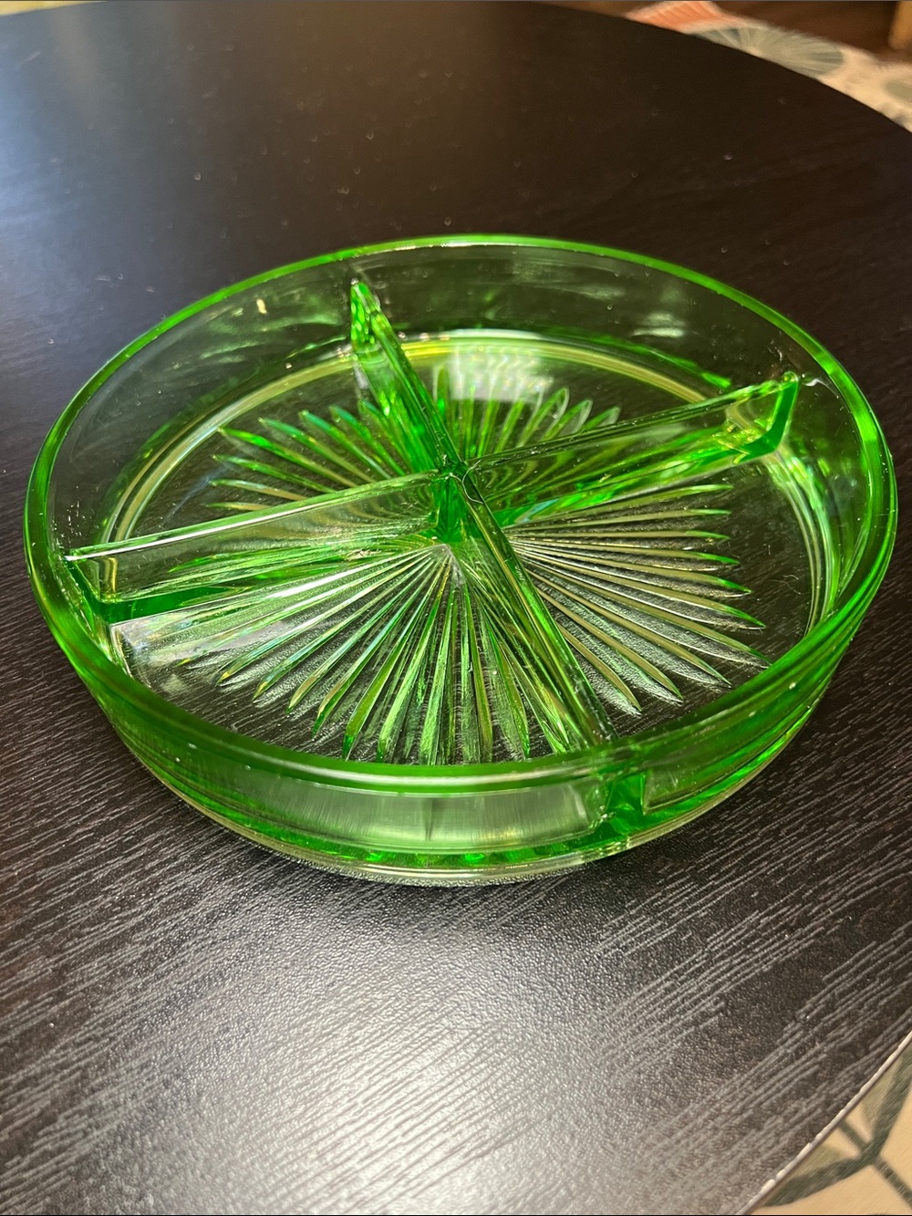 Vintage Green Depression Uranium Glass 4 Section Divided Nut Dish Candy Dish